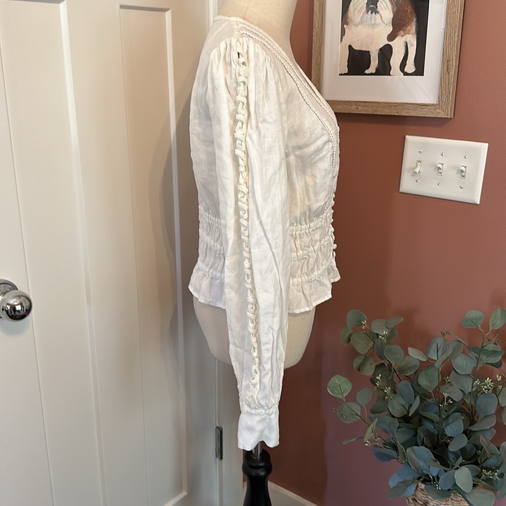 Los Angeles Atelier & other stories | white | linen | delicate | vneck | shirt - Picture 6 of 13
